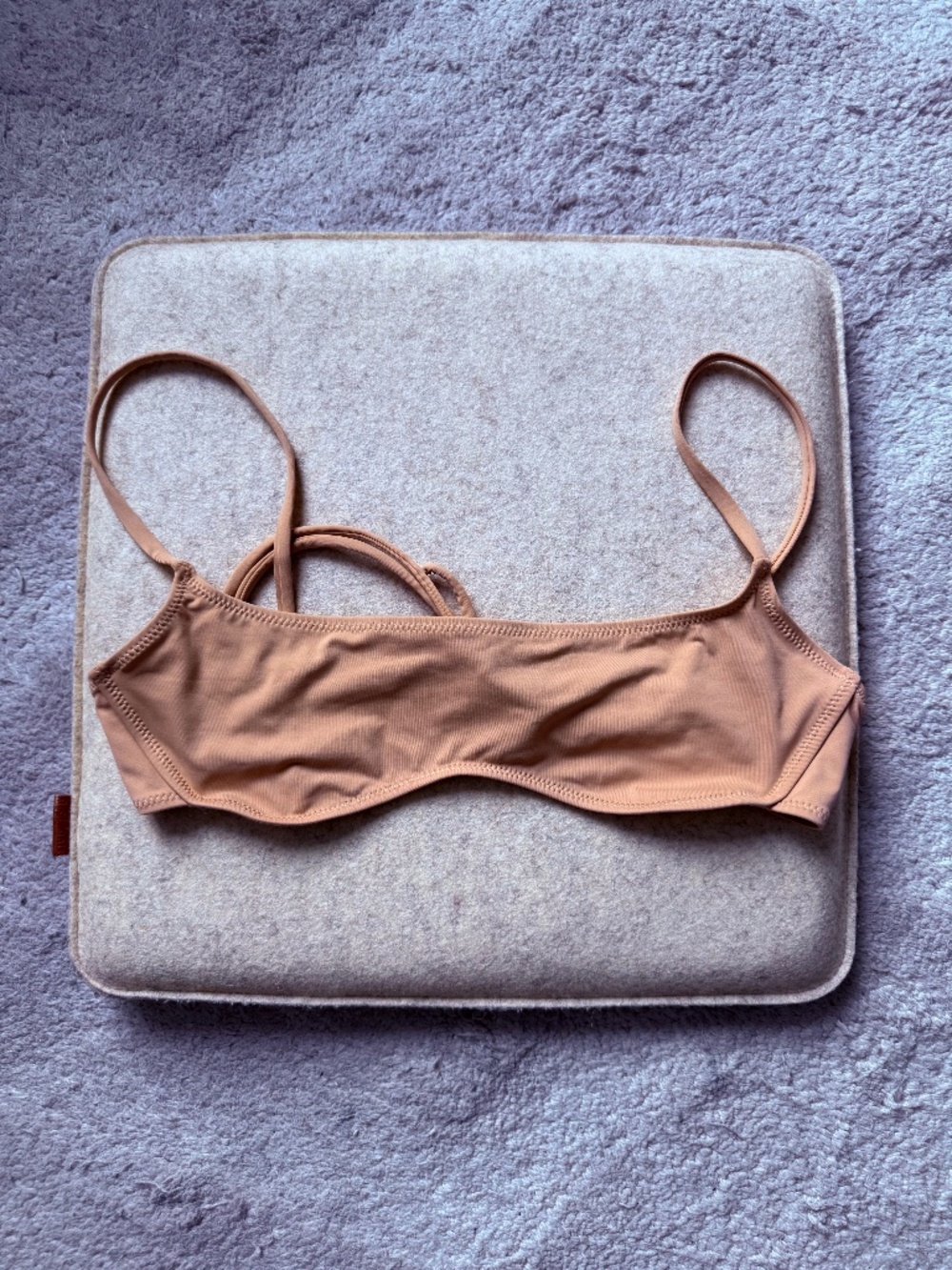 [NWOT] SKIMS Signature Swim Bandeau Bikini Top Nude Tan Tie Back, Size S